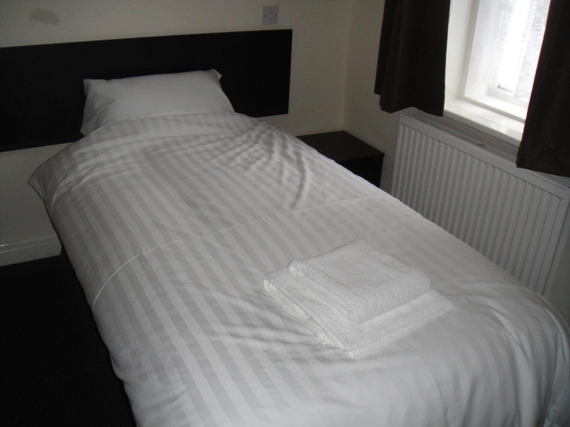 Mount Guest House Denton  Ngoại thất bức ảnh