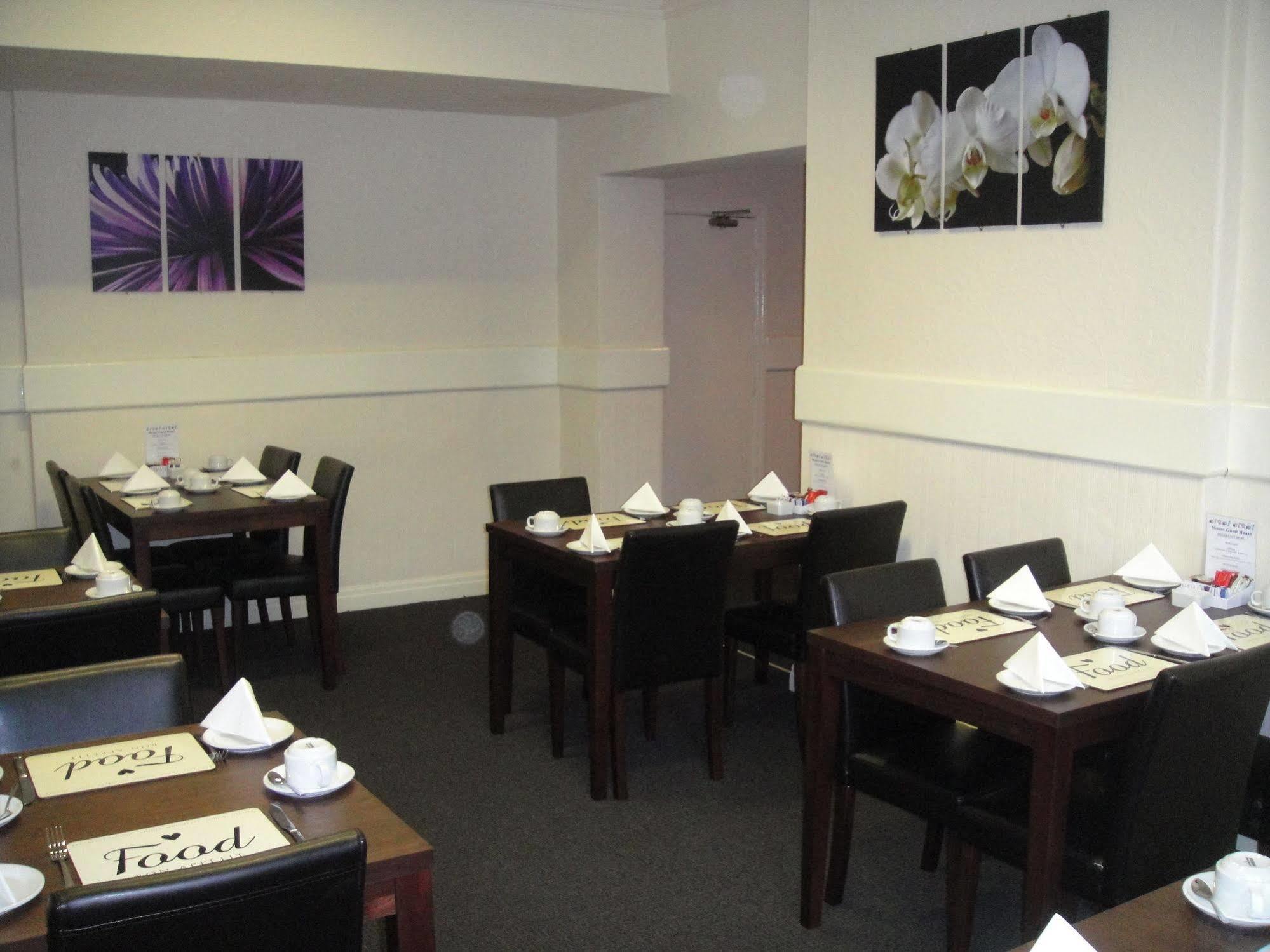 Mount Guest House Denton  Ngoại thất bức ảnh